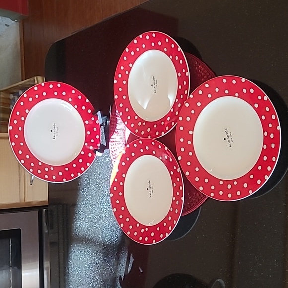 ♠️Kate Spade Red Dot Accent Plates - Picture 3 of 7